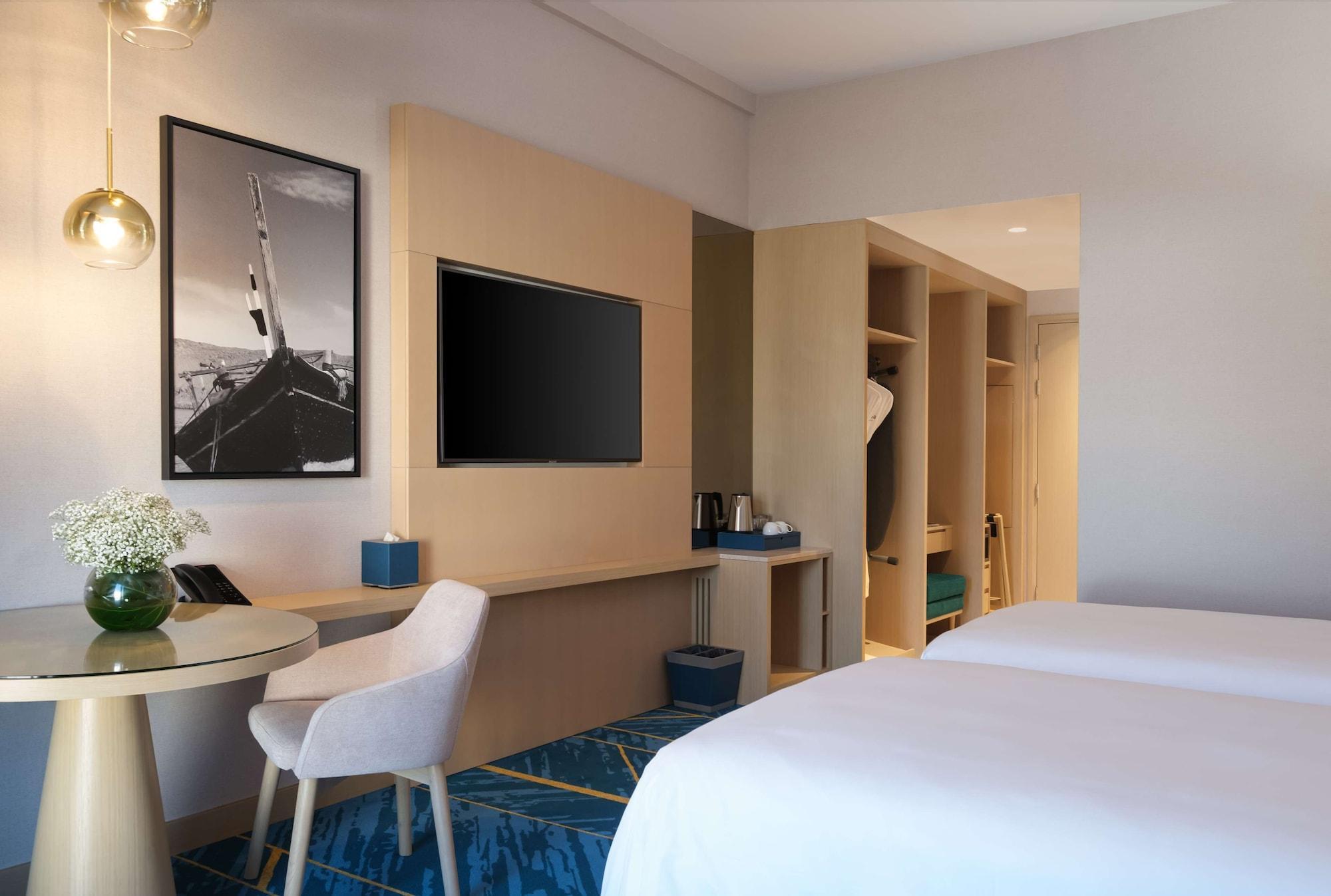 Maani Muscat Hotel & Suites Екстер'єр фото